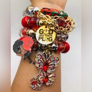 Cheylo Charms Beaded Charm Bracelet Set